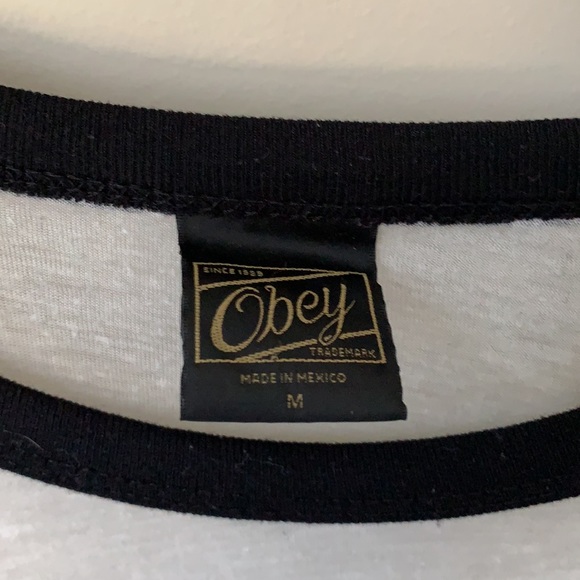 Obey baseball style t-shirt, size medium - Picture 4 of 4